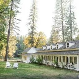 Wawona Hotel