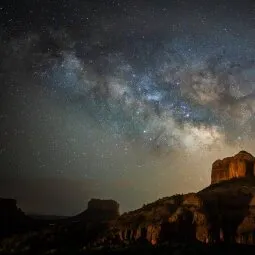 Admire the night sky on a Sedona stargazing adventure