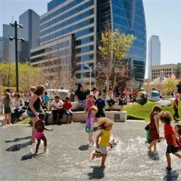 Klyde Warren Park