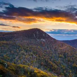 Hawksbill Mountain