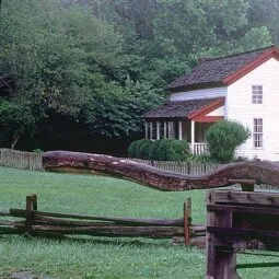 Cades Cove Visitor Center