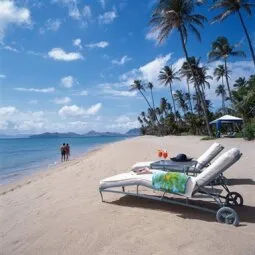 Pinney's Beach (Nevis)