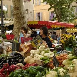 Le Grand Marché